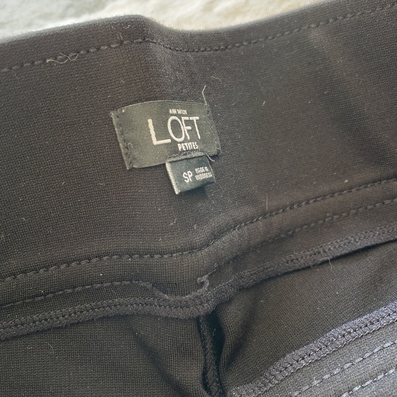 Faux leather pants - Picture 2 of 3